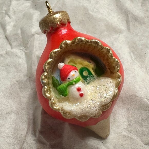 Hallmark Keepsake A World Within Christmas Tree Ornament - Picture 2 of 4